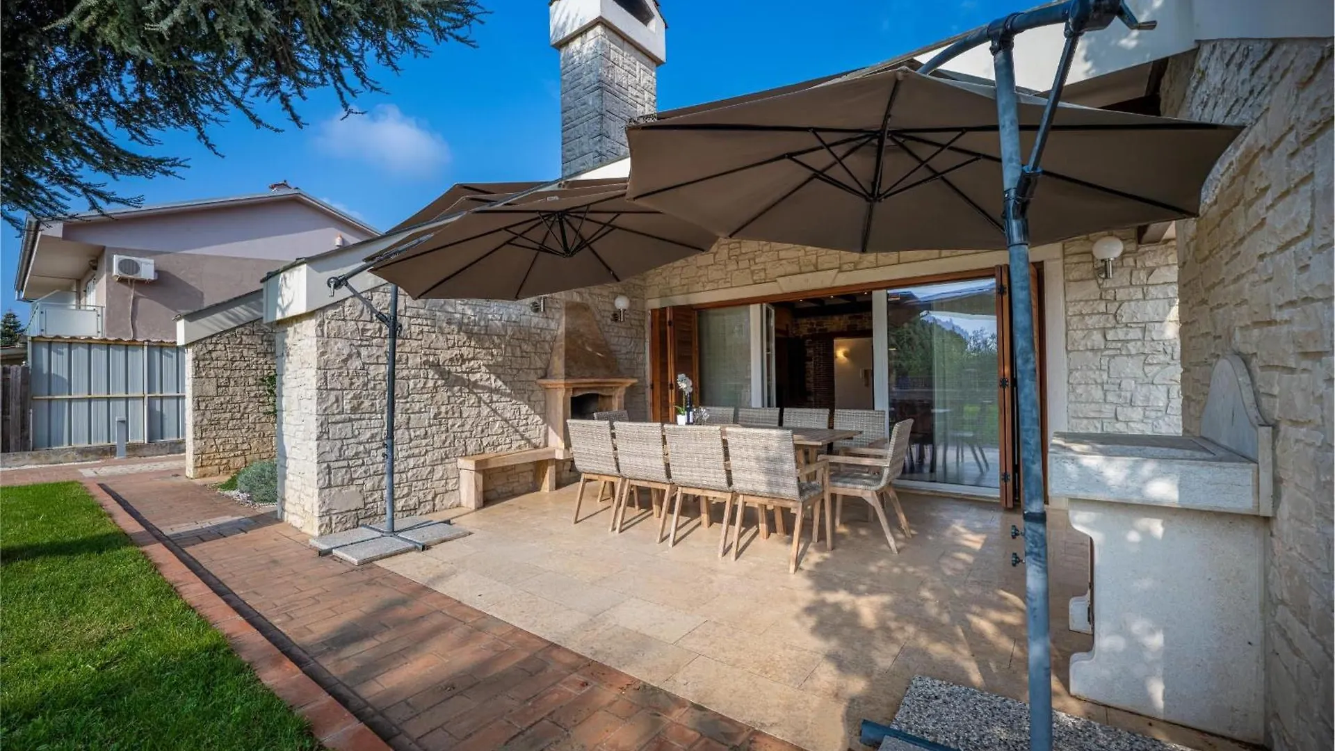 Villa Suzanne Banjole Holiday home